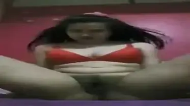 Dokumentasi Gadis Cantik Live Kasur BH Merah poster