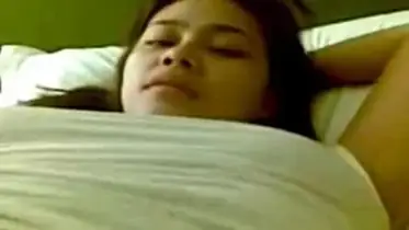Gadis Semok Cantik Pasrah Servis Kasur Crot poster