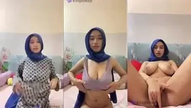 Hijaber Syaqila Punya Tetek Indah Berbentuk Hati poster