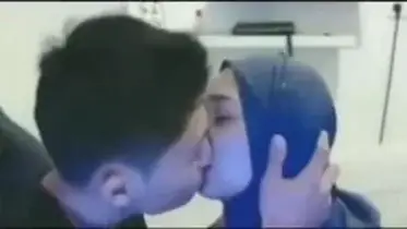 Jilbab Biru Erika Sang Youtuber poster
