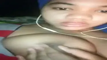 Mainin Tetek Gede Jilbab Biru poster