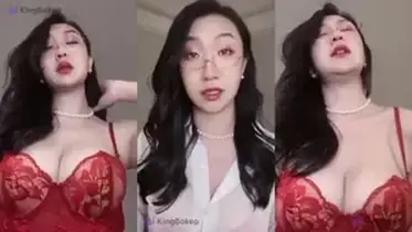 Pulang Kuliah Mami Chindo Ngajakin Mandi poster