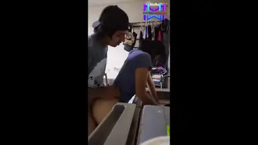 Tante Istri Cantik Pasrah Posisi Doggy Kasur Dapur poster