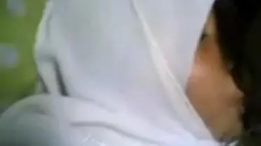 Ukhti Hijab Cantik Pasrah Servis Kasur Pria poster